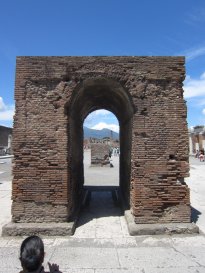 Main gate Pompeii