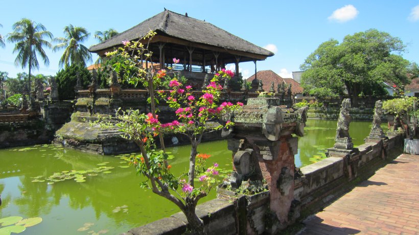 Klungkung Palace temple