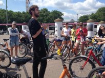 Our guide Tom with Fat Tire bike tours explains bike etiquette 