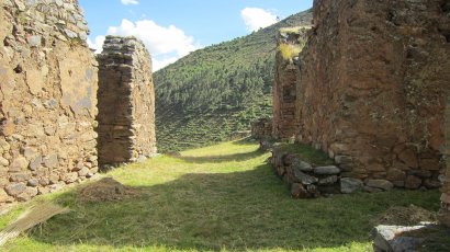 Punamarka ruins near Ollantaytambo